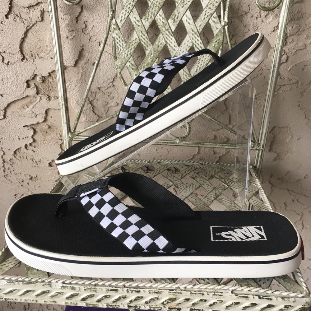Vans Checkerboard Flip Flops Women’s 10 Men’s 8